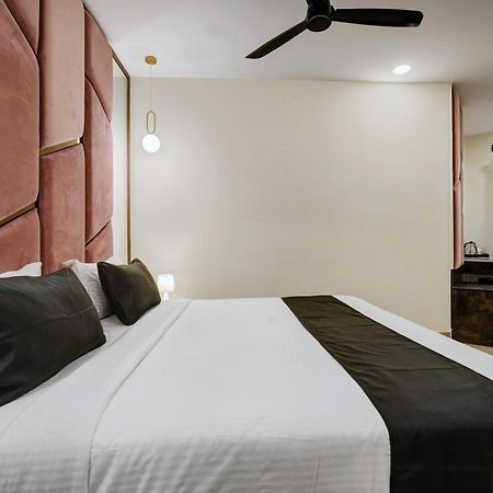 Astra Hotels & Suites - Koramangala Bangalore Extérieur photo