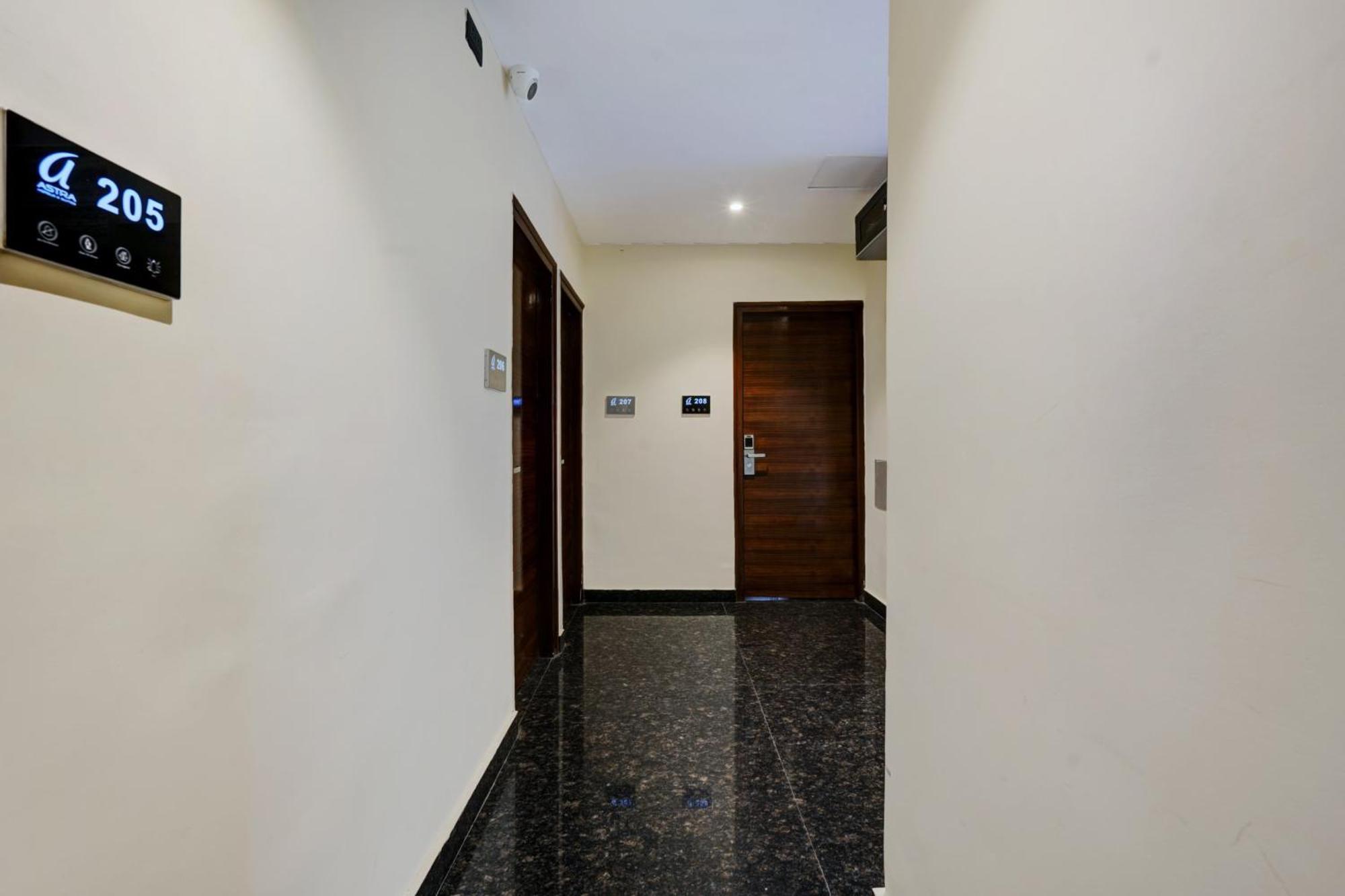 Astra Hotels & Suites - Koramangala Bangalore Extérieur photo