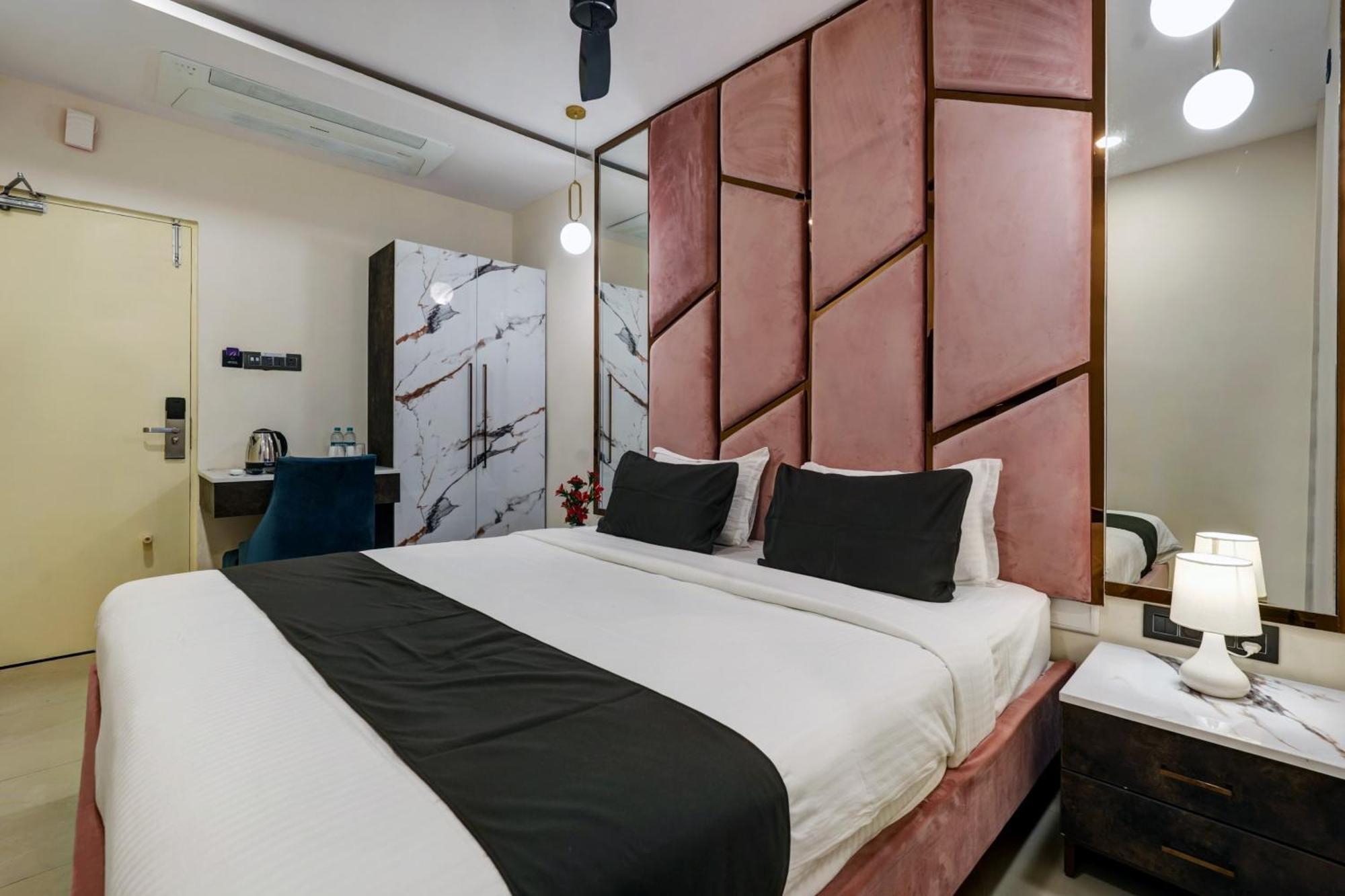 Astra Hotels & Suites - Koramangala Bangalore Extérieur photo
